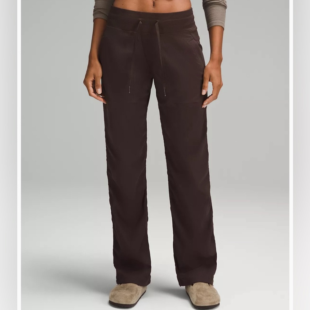 Lululemon Dance Studio Mid-Rise Pant. Size 6 regular. NEW WITH TAGS.